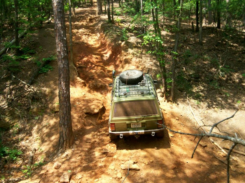 Matt's XJ leading the way up Fun-Country's hill climb