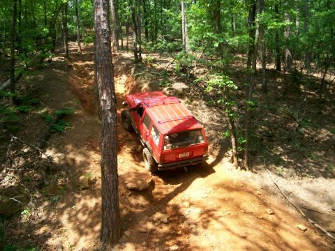 1993 Ford Bronco - CrazyDave powering up hill on Fun-Country