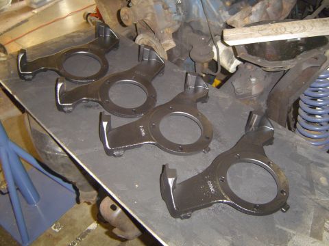 1978 Ford Bronco - Cleaned and painted all my brake brackets. Only 2 are for this project