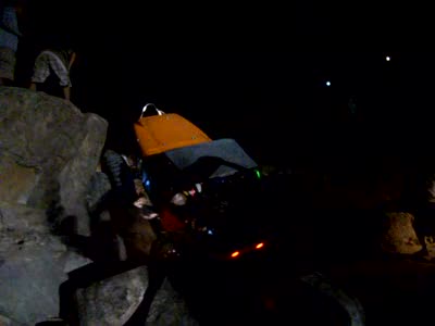 1995 Toyota Hilux - riptide attempting...