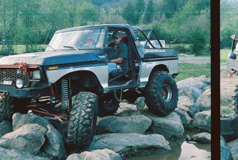 1978 Ford Bronco - Modified 1978 Ford Bronco tackling rocky terrain.