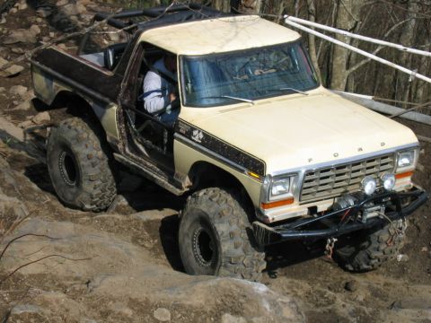 1992 Ford Mustang - This modified Ford Bronco is equipped for extreme off-roading on a challenging rocky trail.