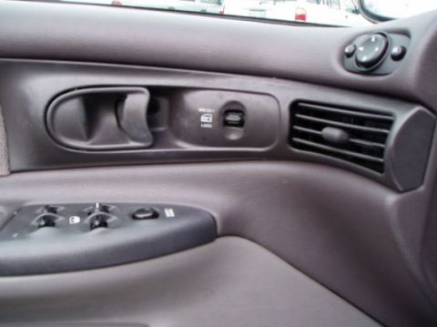1997 Dodge Intrepid - Picture of identical car, driver's door.