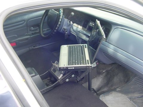 2002 Ford Crown Victoria photo