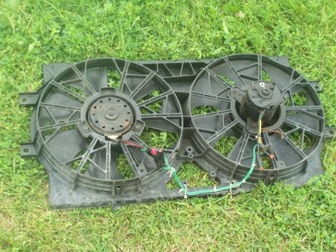 1997 Dodge Intrepid - Another view of the cooling fan assembly. This will be the primary item I need to buy from a junkyard, that and an oil dipstick and tube.