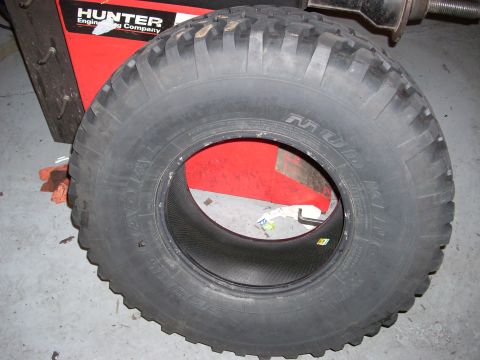 1992 Ford Bronco - 33x12.50R15 Radial Mud King