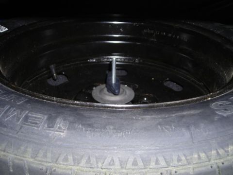 2003 Ford Crown Victoria - Small spare tire mount CV LX