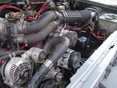 1989 Ford Bronco - Cleaning up with the radiator out