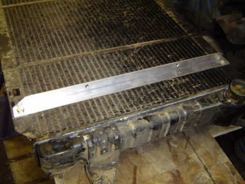 1989 Ford Bronco - Holes for the fan