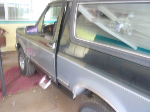 1992 Ford Bronco photo