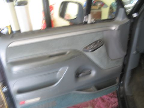 1992 Ford Bronco photo