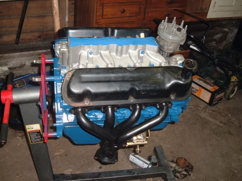 1990 Ford Ranger - V8 engine on an engine stand, ready for rebuild or installation.