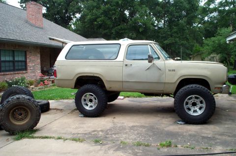 1978 Dodge Power Ram “Plymouth Trailduster”