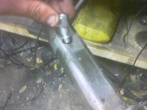 1989 Ford Bronco - Close-up of a metal tube part with a fitting. Supermotors.net logo is visible.