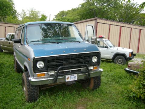 1978 Ford E250 - This a bar that Hickey had in the late 1970s for the Ford trucks.It came out in 1977.Ford started useing it as a factory option on it's 197…