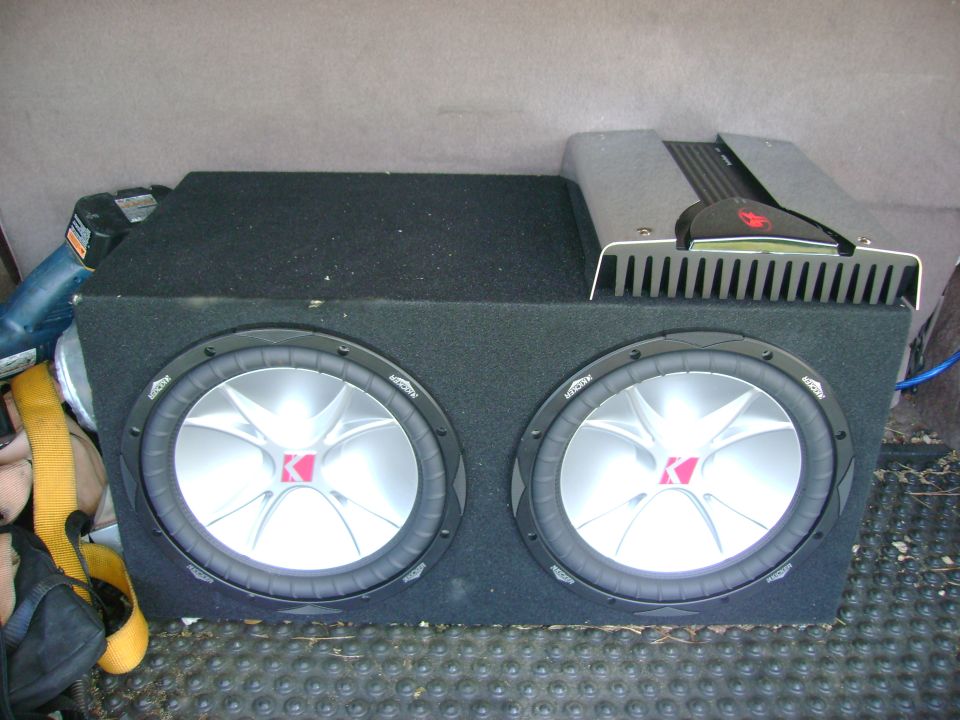2 vr cvr Kicker 124 12's w/ punch 5002 (bench test 2037 watts peak)