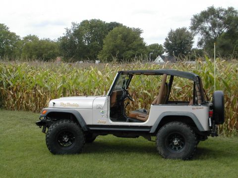 1998 Ford Crown Victoria - Dumbest thing I ever did was to sell this Jeep