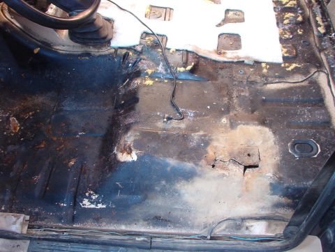 1983 Ford Bronco - Fortunately, there's no other damage. All the yellow foam remnants are from the residential carpet pad I originally used before finding the…