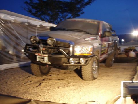 1995 Ford F-150 - This truck's grille and headlight design indicate a model year around 2006, not 1995.