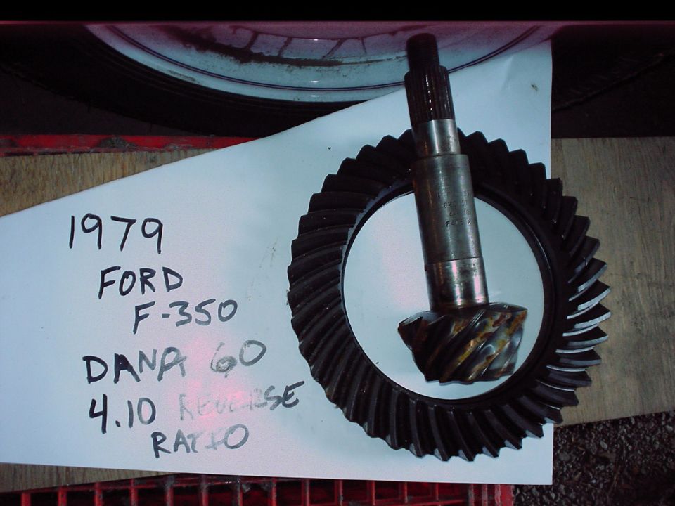 1979 Ford F-350 Dana 60 differential gear set with 4.10 reverse ratio