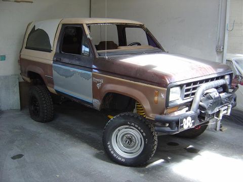 1986 Ford Bronco II “Clyde”