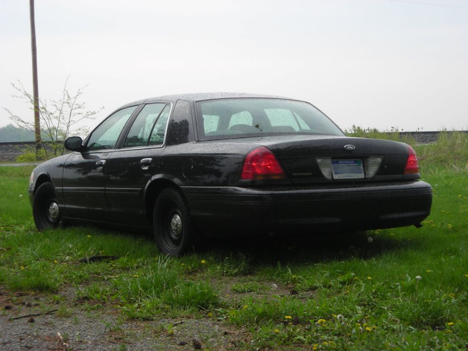2000 Ford Crown Victoria “Sugaree”