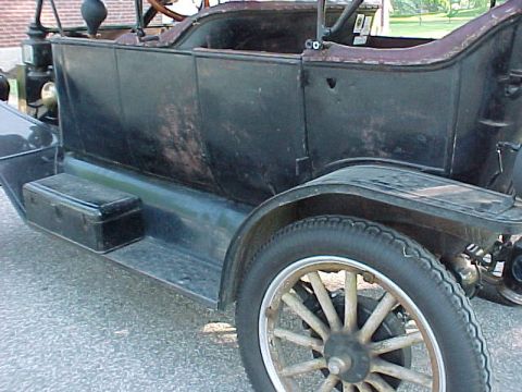 1913 Ford Model T - LH rear corner view