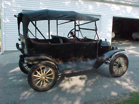 1913 Ford Model T - RH side