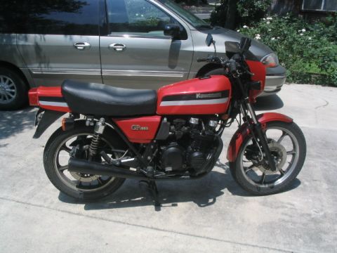 1981 Kawasaki Bayou - Red 1981 Kawasaki GPz 550 motorcycle with silver and black stripes on the tank.