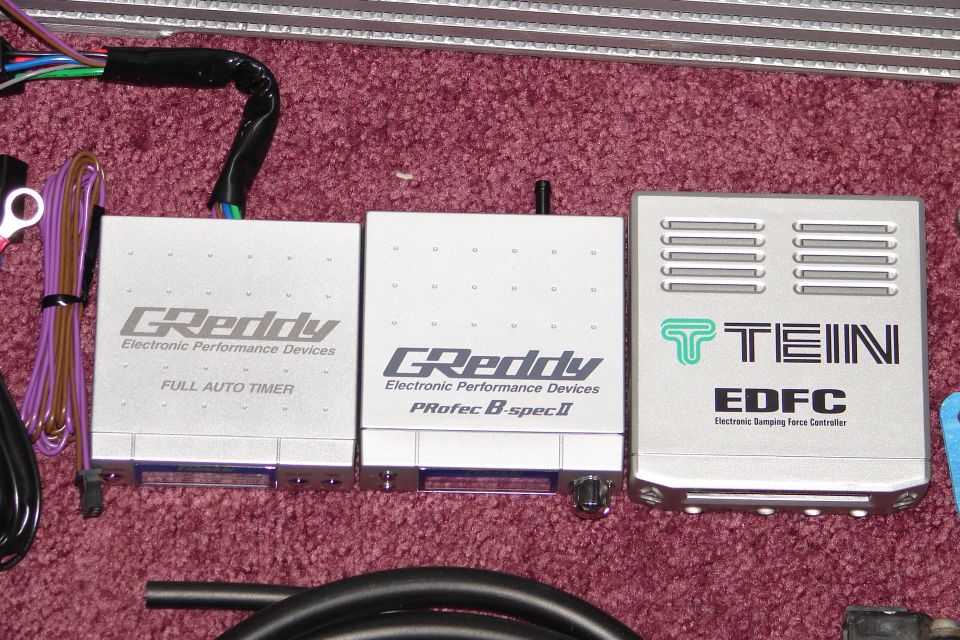 Greddy turbo timer, Greddy Profec B spec 2 boost controller, Tein electronic damper controller