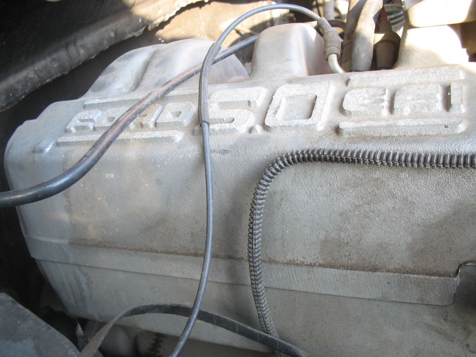 Ford 5.0 engine valve cover
