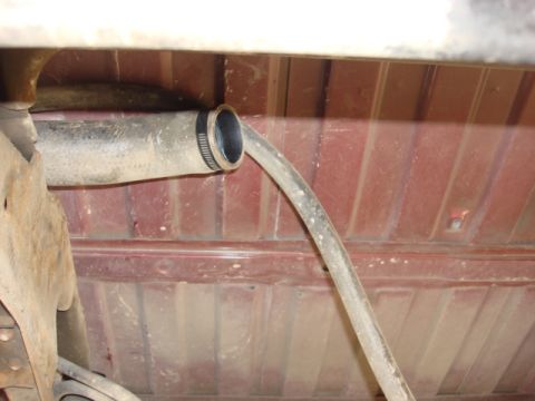 1983 Ford Bronco - This is the filler neck and filler vent line.