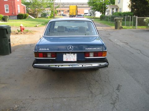 1982 Mercedes-Benz D-Class photo