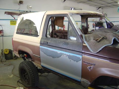 1986 Ford Bronco II “Clyde”