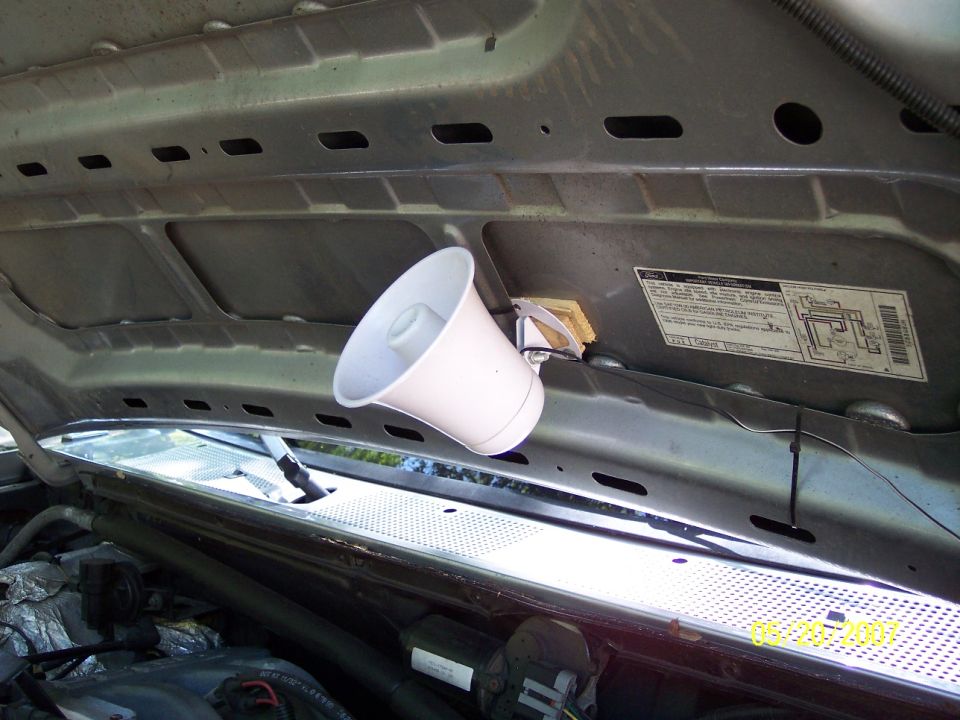 The PA speaker for the CB...it's a litte ghetto, but it stays put and I didn't have to drill any holes