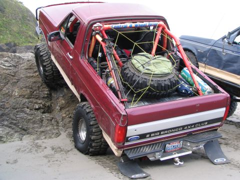 1983 Ford Bronco - Cary