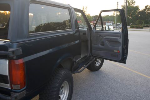 1995 Ford Bronco photo