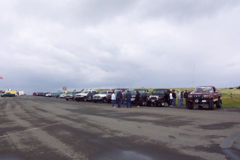 1996 Ford Bronco - Meeting up at the Arch (5/19/2007)