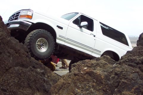 1996 Ford Bronco - Alvey posing on the rocks. (5/19/2007)
