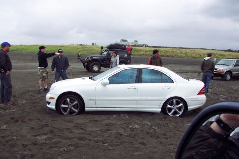 1996 Ford Bronco - Hmmm, what have we here? Stuck? (5/19/2007)