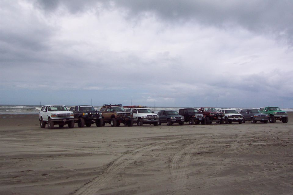 Group on the beach (all but 4) 
(5/19/2007)