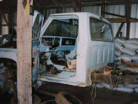 1975 Ford F-100 - At least you could tell she never crashed...