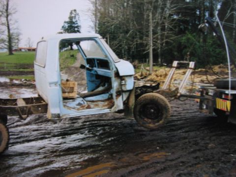 1975 Ford F-100 - And away she goes....to come back brand new!!!