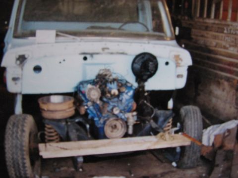 1975 Ford F-100 - Spend almost 2,000 bucks on her brand new 302 with original US parts...