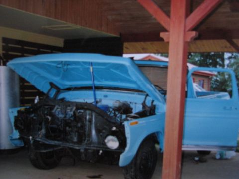 1975 Ford F-100 - The electrical wiring was awful!!! specially with no haynes or chilton in hand!!! Had to guess everything....
