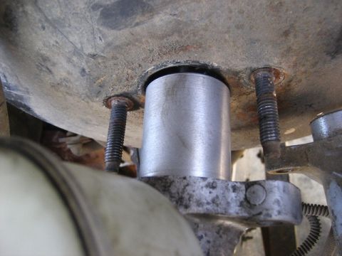 1989 Ford Bronco - problem, new big master cylinder won't fit in old booster, but thats ok because the plunger contacts first