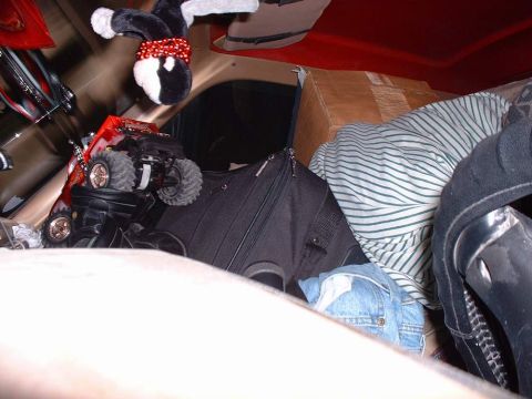 2006 Ford E350 - Old pic of my Bronco full of junk while moving.