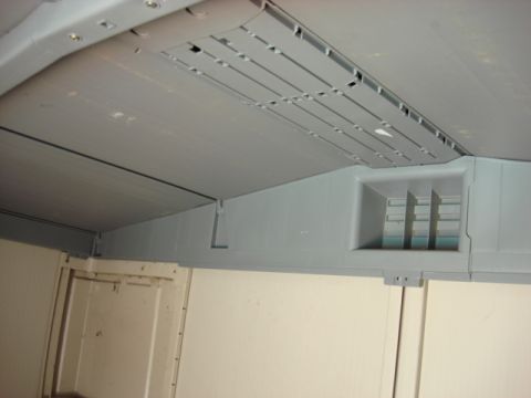 1983 Ford Bronco - here is the inside roof. you can see the clips on the rear rafter and roof.