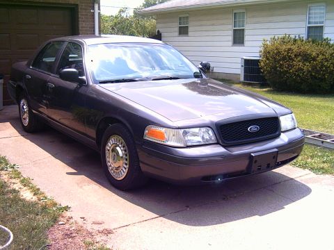 2002 Ford Crown Victoria
