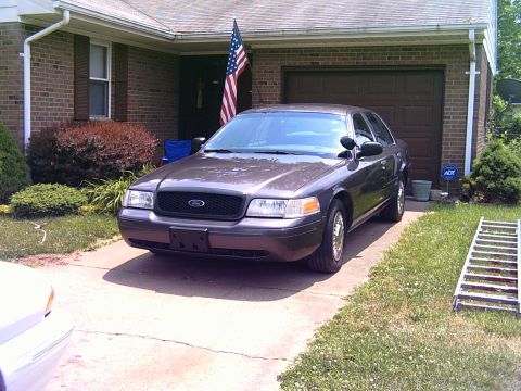 2002 Ford Crown Victoria - Graycie once again.